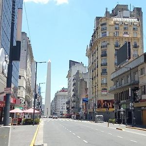 RANCHO TANGUERO EN EL OBELISCO en Corrientes 818
